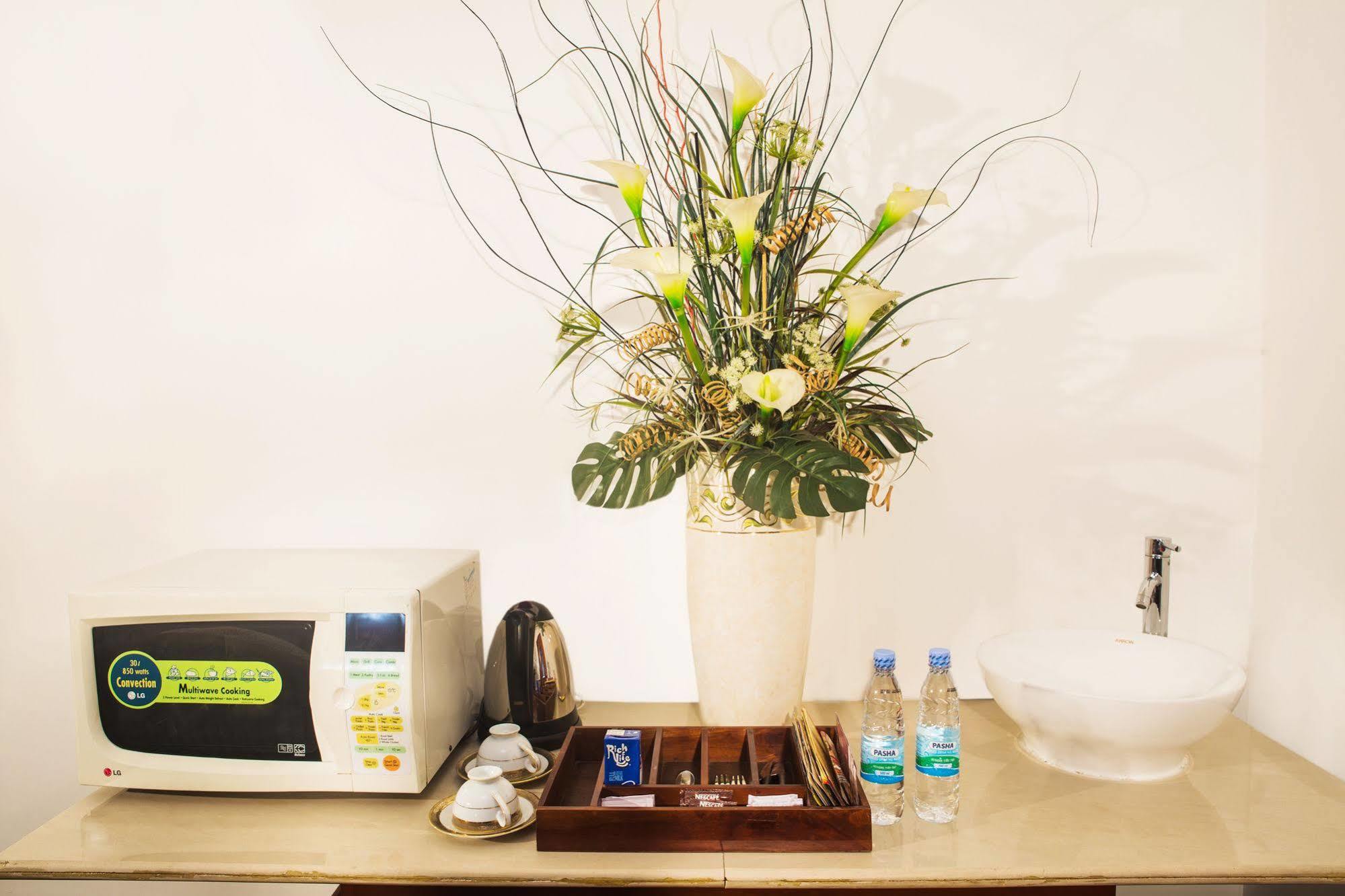 Whitehouse Residencies Bed and Breakfast Colombo Eksteriør billede